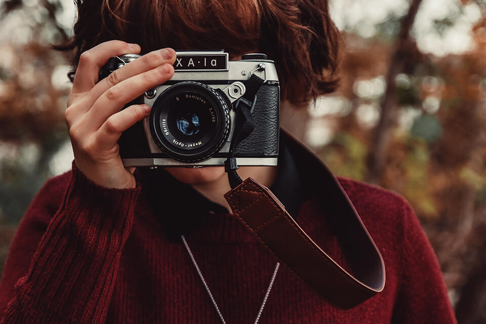 Kameragurt Kunstleder Vintage Lens Aid braun 2 - Kamera-Sensor: Was sagen Pixel & Co. wirklich aus?