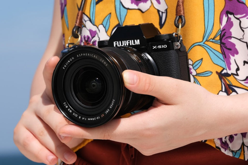 Fujifilm X S10 2 3 - Fujifilm X-S10: Mini X-T4 mit neuem IBIS-System