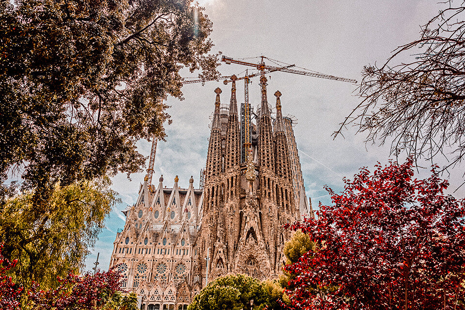 Barcelona Sagrada Familia - 17 geniale Fotospots in Barcelona, die du besuchen musst (+Bonus)!