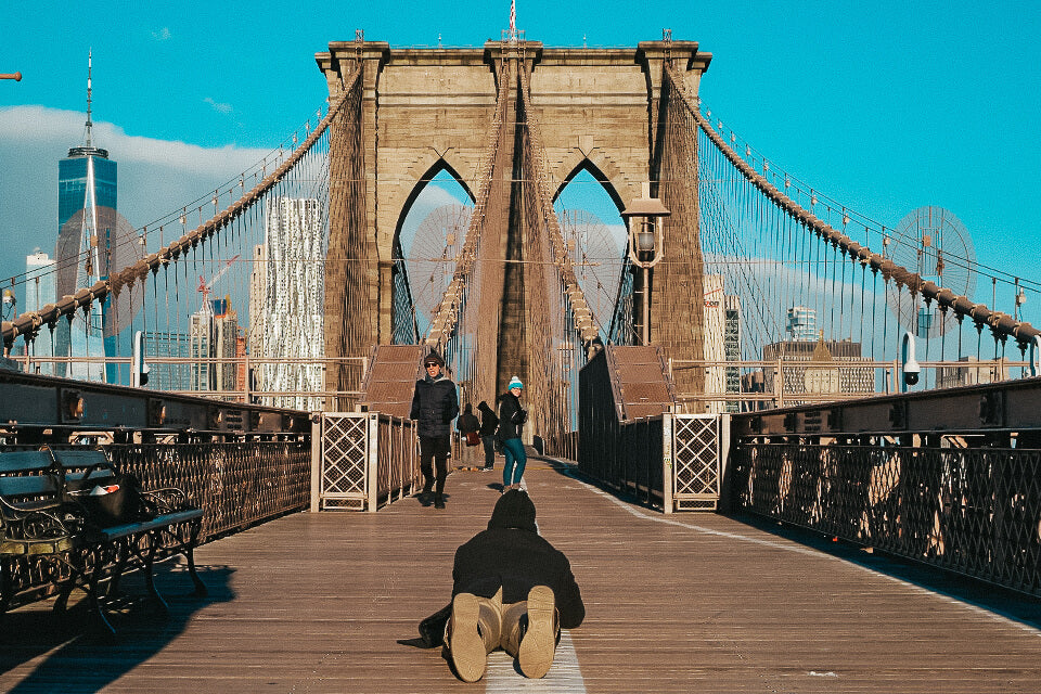 Fotografieren New York Brooklyn Bridge Fotograf liegen 2 - Diese 11 Fehler in der Fotografie macht fast jeder - du auch?