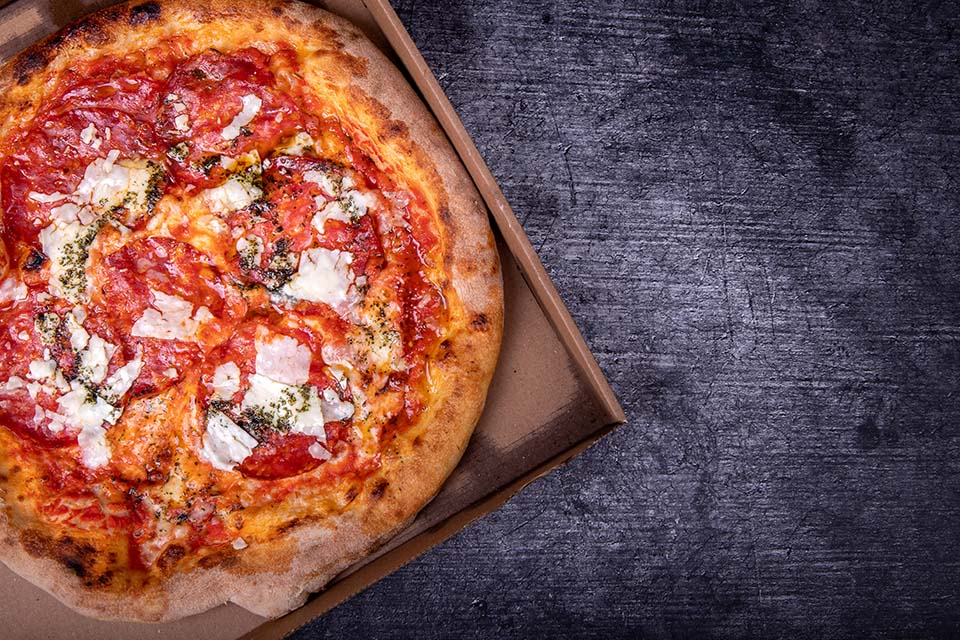 Flatlay Fotografie Pizza - Food Fotografie: Nötiges Zubehör & 6 Profi-Tipps